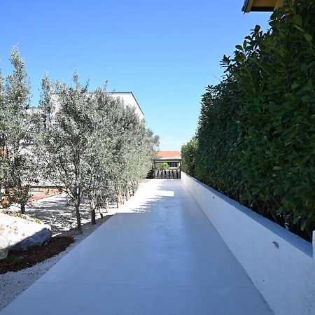 Villa Suncica With Heated Pool, Jacuzzi And Bikes Near Zadar Сукошан Екстер'єр фото