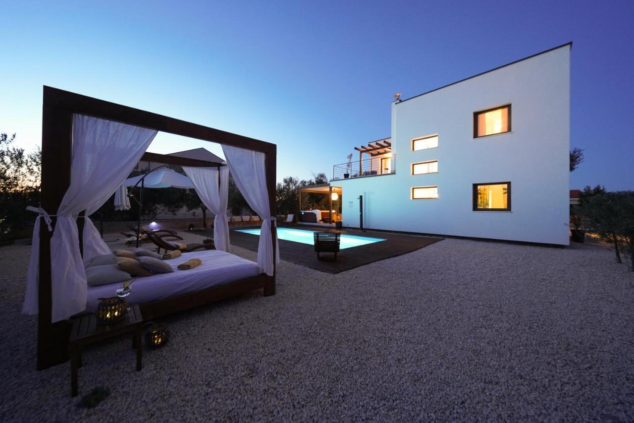 Villa Suncica With Heated Pool, Jacuzzi And Bikes Near Zadar Сукошан Екстер'єр фото