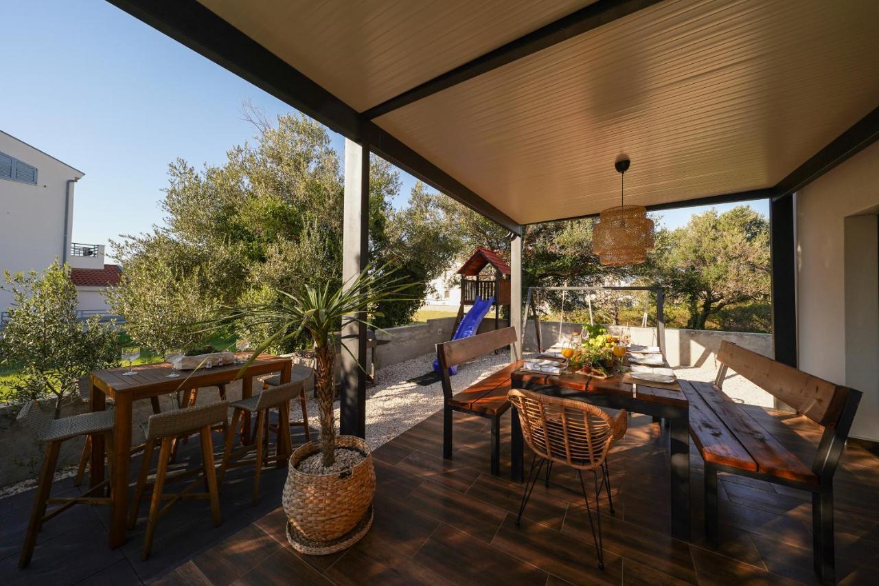 Villa Suncica With Heated Pool, Jacuzzi And Bikes Near Zadar Сукошан Екстер'єр фото