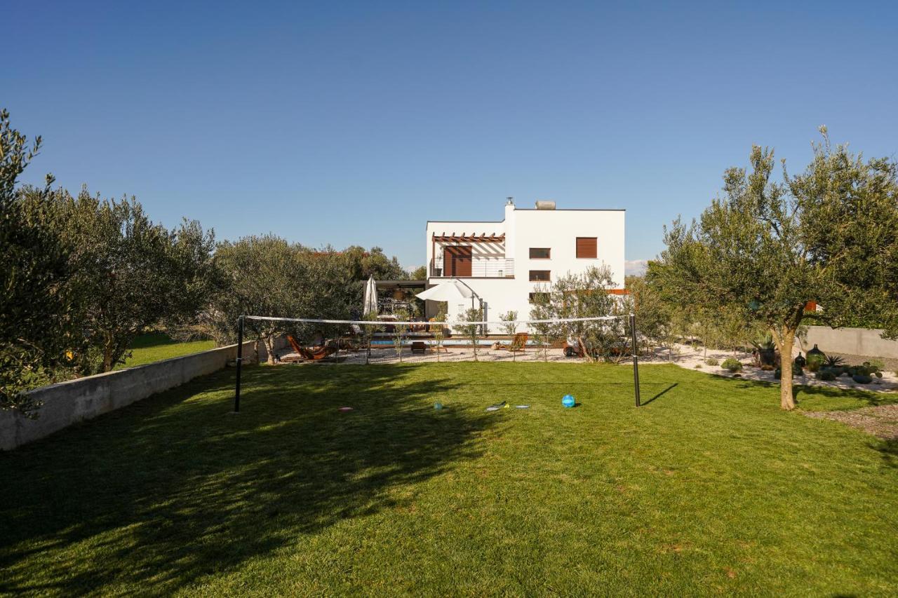 Villa Suncica With Heated Pool, Jacuzzi And Bikes Near Zadar Сукошан Екстер'єр фото