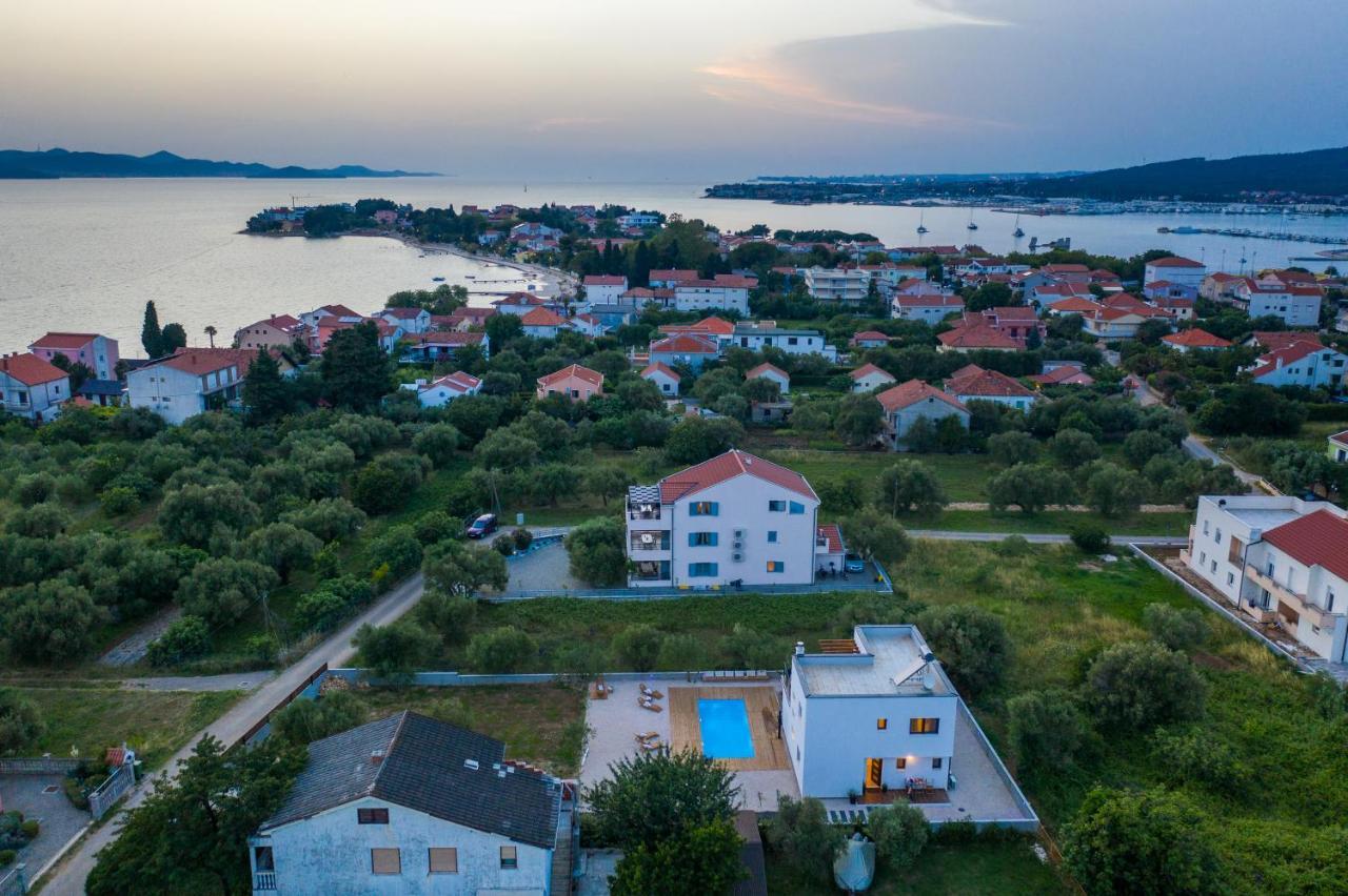 Villa Suncica With Heated Pool, Jacuzzi And Bikes Near Zadar Сукошан Екстер'єр фото