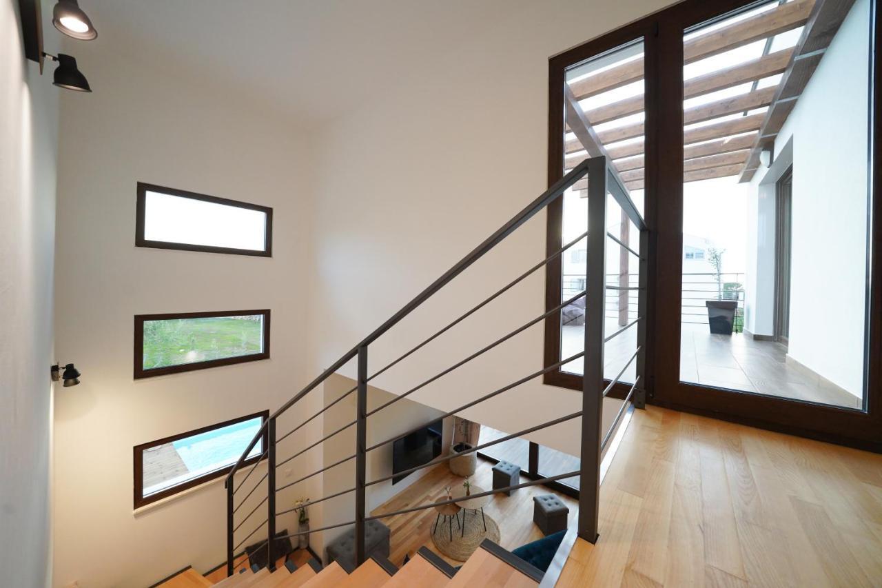 Villa Suncica With Heated Pool, Jacuzzi And Bikes Near Zadar Сукошан Екстер'єр фото
